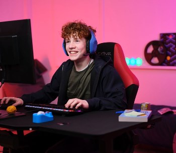 Trust Gxt415B Zirox Headset-Blue skládací mikrofon